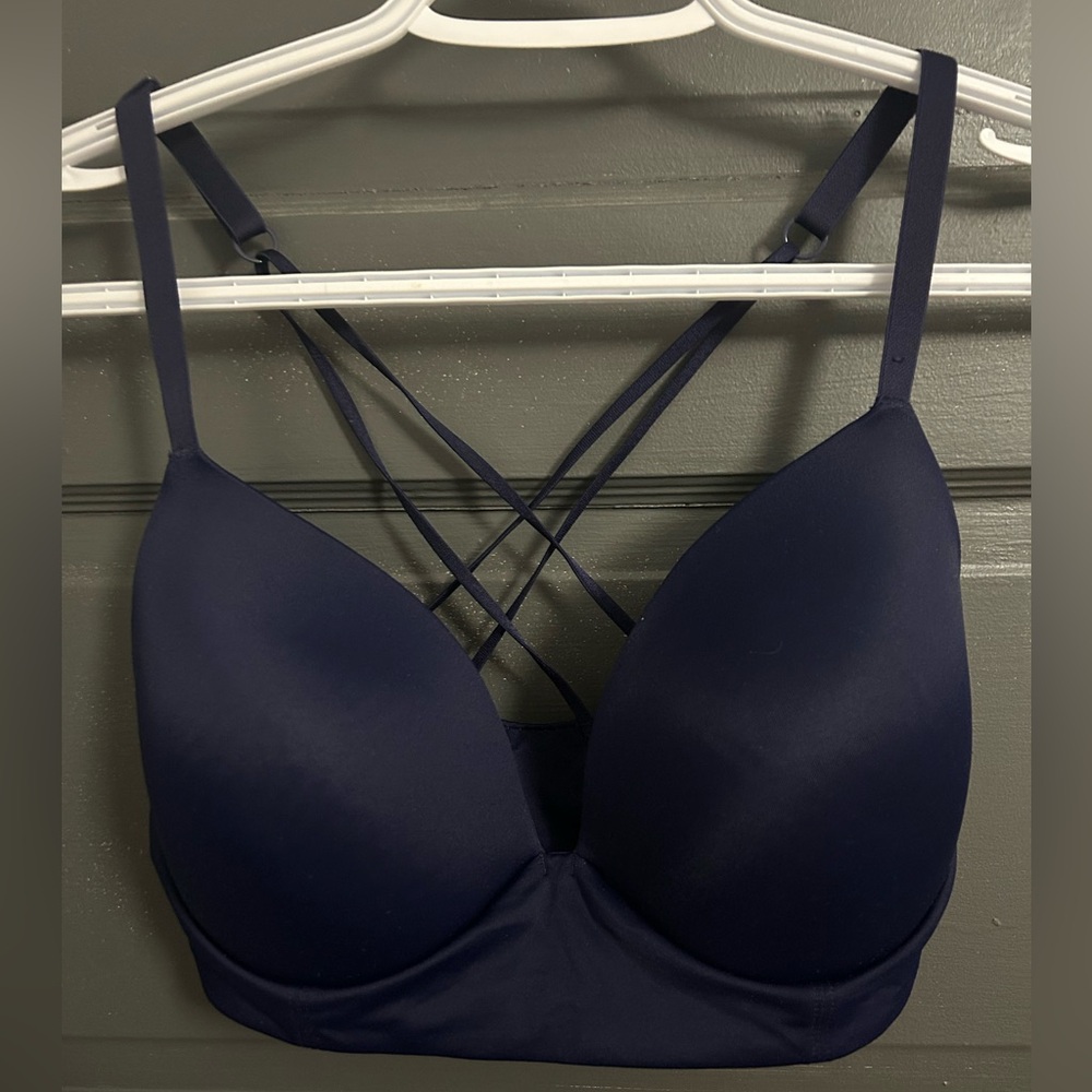 Bralette with cross-cross back, size D/DD